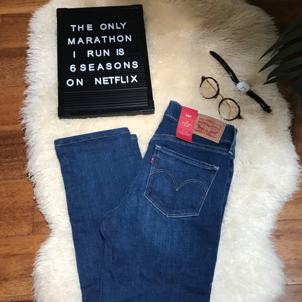 New Levi's Slim